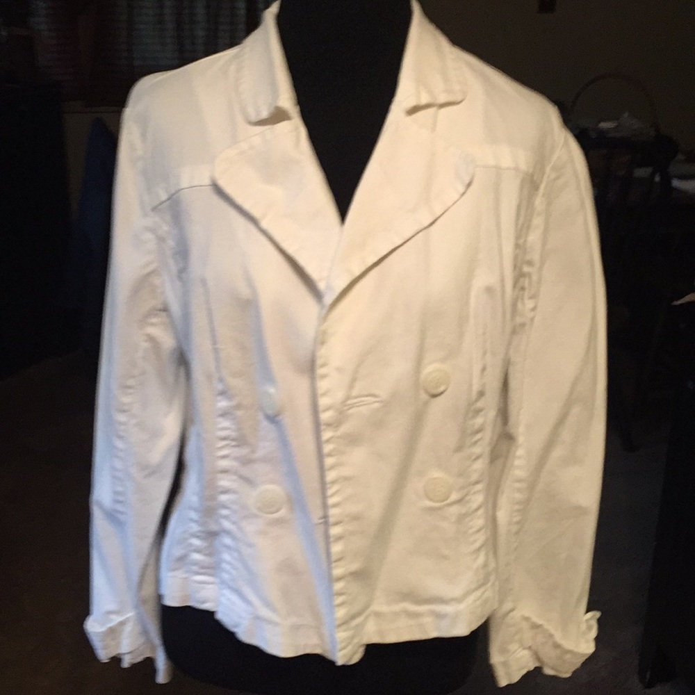 Light weight jacket with some stretch